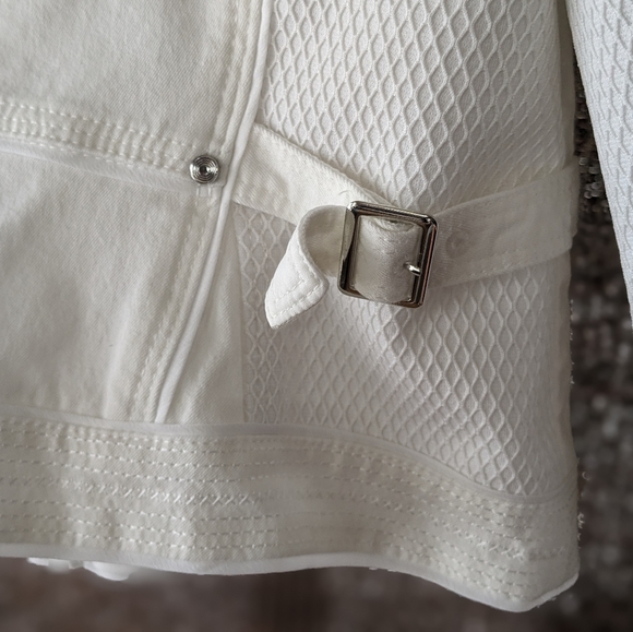 White House Black Market Jacket / Blazer Size 8 White in color - Picture 8 of 15